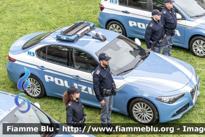 Alfa Romeo Nuova Giulia
Polizia di Stato
Squadra Volante
Allestimento FCA
POLIZIA M7667
Parole chiave: Alfa-Romeo Nuova_Giulia POLIZIAM7667