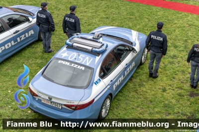 Alfa Romeo Nuova Giulia
Polizia di Stato
Squadra Volante
Allestimento FCA
POLIZIA M7667
Parole chiave: Alfa-Romeo Nuova_Giulia POLIZIAM7667