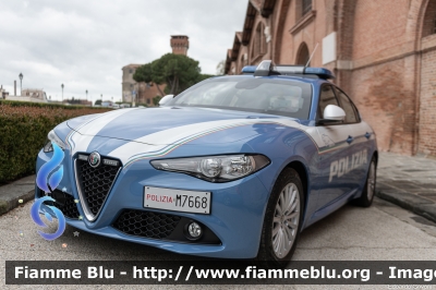 Alfa-Romeo Nuova Giulia
Polizia di Stato
Squadra Volante
Allestimento FCA
POLIZIA M7668
Parole chiave: Alfa-Romeo Nuova_Giulia POLIZIAM7668  Festa_della_Polizia_2023