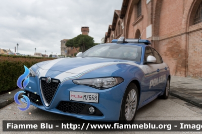 Alfa-Romeo Nuova Giulia
Polizia di Stato
Squadra Volante
Allestimento FCA
POLIZIA M7668
Parole chiave: Alfa-Romeo Nuova_Giulia POLIZIAM7668  Festa_della_Polizia_2023