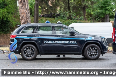 Jeep Grand Cherokee IV serie restyle
Polizia Penitenziaria
Servizio Traduzioni e Piantonamenti
Allestimento Autocarrozzeria Moderna
POLIZIA PENITENZIARIA 003 AH
Parole chiave: Jeep Grand_Cherokee_IVserie_restyle POLIZIAPENITENZIARIA003AH