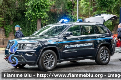 Jeep Grand Cherokee IV serie restyle
Polizia Penitenziaria
Servizio Traduzioni e Piantonamenti
Allestimento Autocarrozzeria Moderna
POLIZIA PENITENZIARIA 003 AH
Parole chiave: Jeep Grand_Cherokee_IVserie_restyle POLIZIAPENITENZIARIA003AH