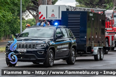 Jeep Grand Cherokee IV serie restyle
Polizia Penitenziaria
Servizio Traduzioni e Piantonamenti
Allestimento Autocarrozzeria Moderna
POLIZIA PENITENZIARIA 003 AH
Parole chiave: Jeep Grand_Cherokee_IVserie_restyle POLIZIAPENITENZIARIA003AH