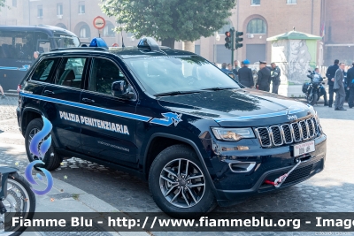 Jeep Grand Cherokee IV serie restyle
Polizia Penitenziaria
Servizio Traduzioni e Piantonamenti
Allestimento Autocarrozzeria Moderna
POLIZIA PENITENZIARIA 006 AH
Parole chiave: Jeep Grand_Cherokee_IVserie_restyle POLIZIAPENITENZIARIA006AH