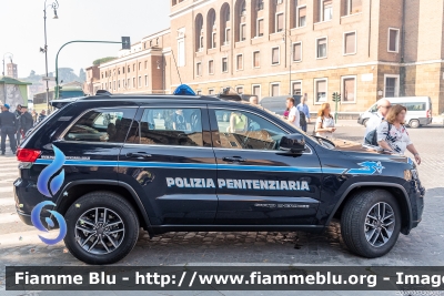 Jeep Grand Cherokee IV serie restyle
Polizia Penitenziaria
Servizio Traduzioni e Piantonamenti
Allestimento Autocarrozzeria Moderna
POLIZIA PENITENZIARIA 006 AH
Parole chiave: Jeep Grand_Cherokee_IVserie_restyle POLIZIAPENITENZIARIA006AH