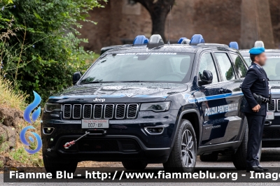 Jeep Grand Cherokee IV serie restyle
Polizia Penitenziaria
Servizio Traduzioni e Piantonamenti
Allestimento Autocarrozzeria Moderna
POLIZIA PENITENZIARIA 007 AH
Parole chiave: Jeep Grand_Cherokee_IVserie_restyle POLIZIAPENITENZIARIA007AH