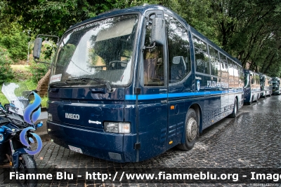 Iveco Orlandi EuroClass
Polizia Penitenziaria
POLIZIA PENITENZIARIA 524 AB
Parole chiave: Iveco Orlandi EuroClass POLIZIAPENITENZIARIA524AB