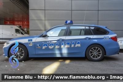 Bmw 320 F31 Touring
Polizia di Stato
Polizia Stradale in servizio sulla rete autostradale di Autostrade per l'Italia
Autovettura allestita Marazzi
Decorazione Grafica Artlantis
POLIZIA H8906
Parole chiave: Bmw 320_F31_Touring POLIZIAH8906 Motor_Show_2017