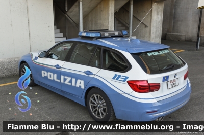 Bmw 318 Touring F31 II restyle
Polizia di Stato
Polizia Stradale
Allestita Marazzi
POLIZIA M2513
Parole chiave: Bmw 318_Touring_F31_IIrestyle PoliziaM2513 Motor_Show_2017