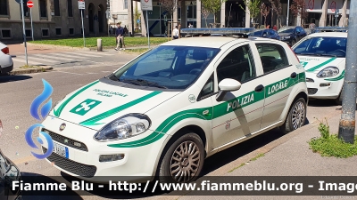 Fiat Punto VI serie
Polizia Locale
Comune di Milano
Allestimento Focaccia
Numero Automezzo: 1005
POLIZIA LOCALE YA 660 AB
Parole chiave: Fiat Punto_VIserie POLIZIALOCALEYA660AB