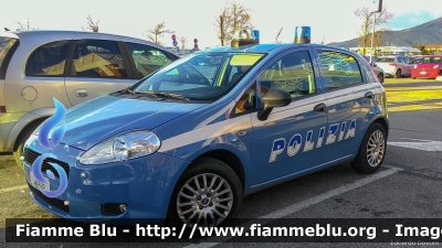 Fiat Grande Punto
Polizia di Stato
POLIZIA H6592
Parole chiave: Fiat Grande_Punto POLIZIAH6592