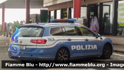 Volkswagen Passat Variant VIII serie
Polizia di Stato
Polizia Stradale in servizio sulla rete autostradale SALT
POLIZIA M0646
Parole chiave: Volkswagen Passat_Variant_VIIIserie POLIZIAM0646