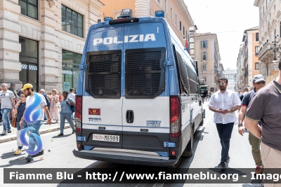 Iveco Daily VI serie restyle
Polizia di Stato
Reparto Mobile
I Reparto Mobile Roma
Allestimento Sperotto
POLIZIA M6989
Parole chiave: Iveco Daily_VIserie_restyle POLIZIAM6989  Festa_della_Repubblica_2023