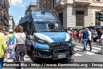 Iveco Daily VI serie restyle
Polizia di Stato
Reparto Mobile
I Reparto Mobile Roma
Allestimento Sperotto
POLIZIA M6989
Parole chiave: Iveco Daily_VIserie_restyle POLIZIAM6989  Festa_della_Repubblica_2023