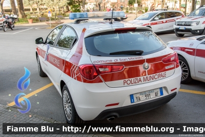 Alfa-Romeo Nuova Giulietta restyle
Polizia Municipale San Miniato (PI)
Allestito Ciabilli
Codice Automezzo: 12
POLIZIA LOCALE YA 391 AF
Parole chiave: Alfa-Romeo Nuova_Giulietta_restyle POLIZIALOCALEYA391AF SanSebastiano2020