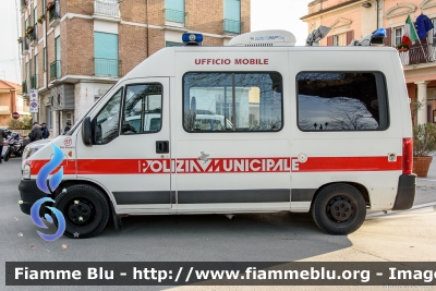 Fiat Ducato III serie
Polizia Municipale San Miniato (PI)
Allestito Ciabilli
Codice Automezzo: 17
POLIZIA LOCALE YA 949 AA
Parole chiave: Fiat Ducato_IIIserie POLIZIALOCALEYA949AA SanSebastiano2020