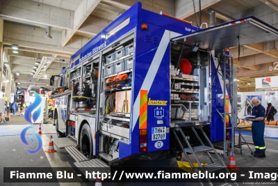 Iveco EuroFire 135E24 4x4 I serie
Bundesrepublik Deutschland - Germania
Technisches Hilfswerk
Ortsverband Garmisch-Partenkirchen
THW 82769
Parole chiave: Iveco EuroFire_135E24_4x4_Iserie THW82769 Civil_Protect_2018