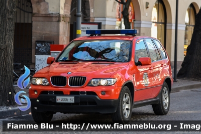 Bmw X5 I serie
Vigili del Fuoco
Corpo Permanente di Bolzano
Berufsfeuerwehr Bozen
Veicolo Comando Intervento
VF 006 BZ
Parole chiave: Bmw X5_Iserie VF006BZ