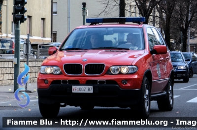 Bmw X5 I serie
Vigili del Fuoco
Corpo Permanente di Bolzano
Berufsfeuerwehr Bozen
Veicolo Comando Intervento
VF 007 BZ
Parole chiave: Bmw X5_Iserie VF007BZ civil_protect_2016