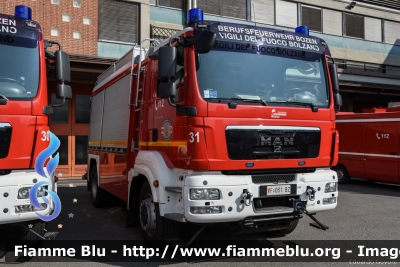 Man TGM 18.330 4x4 II serie
Vigili del Fuoco
Corpo Permanente di Bolzano
Berufsfeuerwehr Bozen
Polisoccorso allestimento Brandschutz con gru posteriore Pichler
VF 031 BZ
Parole chiave: Man TGM_18.330_4x4_IIserie VF031BZ