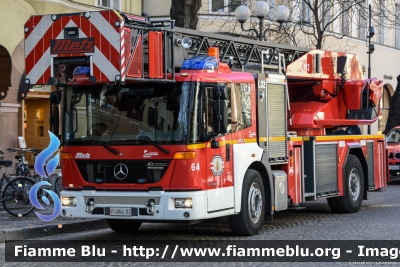 Mercedes-Benz Econic II serie
Vigili del Fuoco
Corpo Permanente di Bolzano
Berufsfeuerwehr Bozen
AutoScala da 32 metri allestimento Metz
VF 064 BZ
Parole chiave: Mercedes-Benz Econic_IIserie VF064BZ