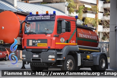 Man TGA 18.480
Vigili del Fuoco
Corpo Permanente di Bolzano
Berufsfeuerwehr Bozen
VF 077 BZ
Parole chiave: Man TGA_18.480 VF077BZ