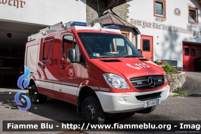 Mercedes-Benz Sprinter 4x4 III serie
Vigili del Fuoco
Unione Distrettuale Merano - Bezirksverband Meran
Corpo Volontario di Senale - 
Freiwillige Feuerwehr Unsere Liebe Frau im Walde (BZ)
Allestimento Kofler Fahrzeugbau con trazione integrale Iglhaut
VF 09J BZ
Parole chiave: Mercedes-Benz Sprinter_4x4_IIIserie VF09JBZ