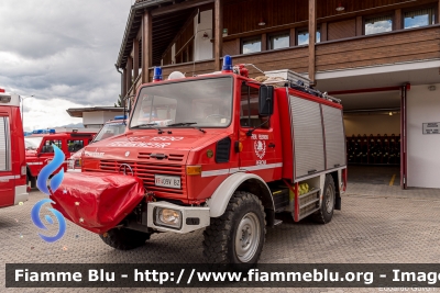 Mercedes-Benz Unimog U1300L
Vigili del Fuoco
Unione Distrettuale Bassa Val Pusteria
Corpo Volontario di Perca (BZ)
Freiwillige Feuerwehr Percha
Allestito Rosenbauer
VF 09V BZ
Parole chiave: Mercedes-Benz Unimog_U1300L VF09VBZ