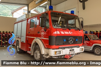 Mercedes-Benz 1429
Vigili del Fuoco
Unione Distrettuale Alta Val Venosta
Corpo Volontario di Sluderno (BZ)
Freiwillige Feuerwehr Schluderns
Allestito Rosenbauer
VF 0AT BZ
Parole chiave: Mercedes-Benz 1429 VF0ATBZ