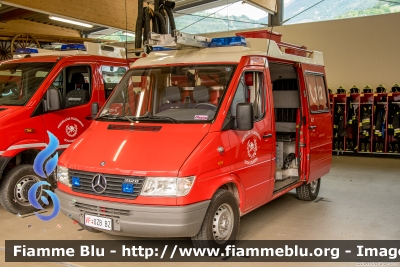 Mercedes-Benz Sprinter 4x4 I serie
Vigili del Fuoco
Unione Distrettuale Alta Val Venosta
Corpo Volontario di Sluderno (BZ)
Freiwillige Feuerwehr Schluderns
VF 0ZB BZ
Parole chiave: Mercedes-Benz Sprinter_4x4_Iserie VF0ZBBZ