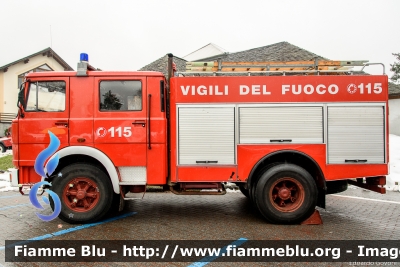 Iveco 160
Vigili del Fuoco
Comando Provinciale di Verbano Cusio Ossola
Distaccamento Volontario di Santa Maria Maggiore
Allestimento Baribbi
VF 13214
Parole chiave: Iveco 160 VF13214 Santa_Barbara_2019