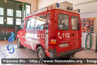 Mercedes-Benz Sprinter 4x4 II serie
Vigili del Fuoco
Unione Distrettuale Alta Val Venosta
Corpo Volontario di Clusio (BZ)
Freiwillige Feuerwehr Schleis
Allestito Brandshutz
VF 14M BZ
Parole chiave: Mercedes-Benz Sprinter_4x4_IIserie VF14MBZ