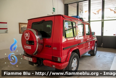 Mercedes-Benz Classe G 300
Vigili del Fuoco
Unione Distrettuale Alta Pusteria
Corpo Volontario di San Candido (BZ)
Bezirksverband Oberpustertal
Freiwillige Fuerwehr Innichen
VF 15B BZ
Parole chiave: Mercedes-Benz Classe_G300 VF15BBZ