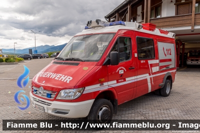 Mercedes-Benz Sprinter 4x4 II serie
Vigili del Fuoco
Unione Distrettuale Bassa Val Pusteria
Corpo Volontario di Perca (BZ)
Freiwillige Feuerwehr Percha
Allestito Brandshutz
VF 15W BZ
Parole chiave: Mercedes-Benz Sprinter_4x4_IIserie VF15WBZ