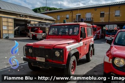 Land-Rover Defender 90
Vigili del Fuoco
Comando Provinciale di Lucca
VF 19570
Parole chiave: Land-Rover Defender_90 VF19570