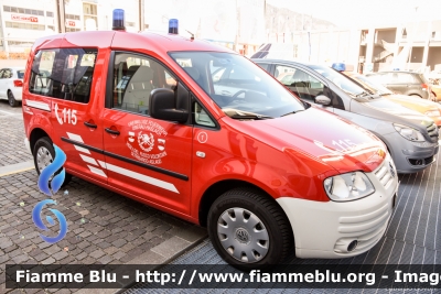 Volkswagen Caddy III serie
Vigili del Fuoco
Unione Distrettuale di Bolzano
Corpo Volontario di Oltrisarco Aslago - Bolzano
Freiwillige Feuerwehr Oberau Haslach - Bozen
VF 1AG BZ
Parole chiave: Volkswagen Caddy_IIIserie VF1AGBZ