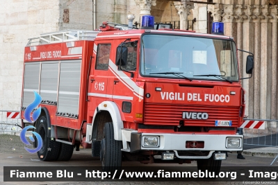 Iveco 190-24
Vigili del Fuoco
Unione Distrettuale di Trento
Corpo Volontario di Cognola (TN)
AutoPompaSerbatoio allestimento Baribbi
Riallestita Fortini
VF 1J8 TN
Parole chiave: Iveco 190-24 VF1J8TN Santa_Barbara_2019