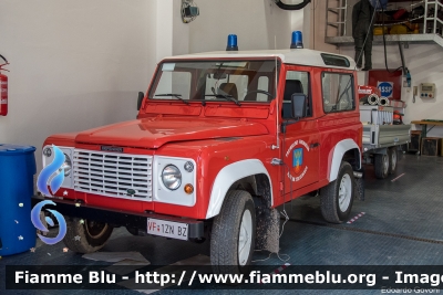 Land-Rover Defender 90
Vigili del Fuoco
Unione Distrettuale Alta Val Venosta
Corpo Volontario di Prato allo Stelvio (BZ)
Freiwillige Feuerwehr Prad am Stilfserjoch
VF 1ZN BZ
Parole chiave: Land-Rover Defender_90 VF1ZNBZ