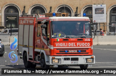 Iveco City2000 100E21 I serie
Vigili del Fuoco
Comando Provinciale di Roma
Distaccamento Cittadino Tuscolano I
Roma
AutoPompaSerbatoio allestimento Iveco-Magirus
VF 21977
Parole chiave: Iveco City2000_100E21_Iserie VF21977