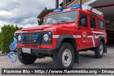 Land-Rover Defender 110
Vigili del Fuoco
Unione Distrettuale Bassa Val Pusteria
Corpo Volontario di Perca (BZ)
Freiwillige Feuerwehr Percha
VF 242 BZ
Parole chiave: Land-Rover Defender_110 VF242BZ