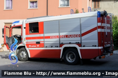 Mercedes-Benz Atego 1529 II serie
Vigili del Fuoco 
Comando Provinciale di Milano
Distaccamento Volontario di Carate Brianza MB
allestimento Rosenbauer
VF 24757
Parole chiave: Mercedes-Benz Atego_1529_IIserie VF24757