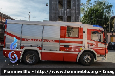 Mercedes-Benz Atego 1529 II serie
Vigili del Fuoco 
Comando Provinciale di Milano
Distaccamento Volontario di Carate Brianza MB
allestimento Rosenbauer
VF 24757
Parole chiave: Mercedes-Benz Atego_1529_IIserie VF24757