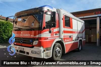 Mercedes-Benz Atego 1529 II serie
Vigili del Fuoco 
Comando Provinciale di Milano
Distaccamento Volontario di Carate Brianza MB
allestimento Rosenbauer
VF 24757
Parole chiave: Mercedes-Benz Atego_1529_IIserie VF24757