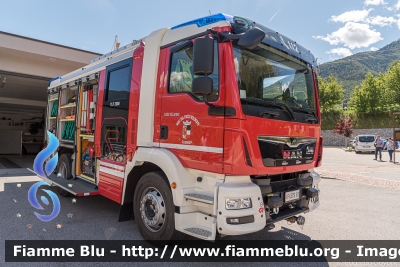 Man TGM 15.290
Vigili del Fuoco
Unione Distrettuale di Alta Val Venosta
Corpo Volontario di Glorenza (BZ)
Freiwillige Feuerwehr Glurns
Allestimento Rosenbauer
VF 27S BZ
Parole chiave: Man TGM_15.290 VF27SBZ