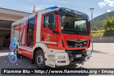 Man TGM 15.290
Vigili del Fuoco
Unione Distrettuale di Alta Val Venosta
Corpo Volontario di Glorenza (BZ)
Freiwillige Feuerwehr Glurns
Allestimento Rosenbauer
VF 27S BZ
Parole chiave: Man TGM_15.290 VF27SBZ