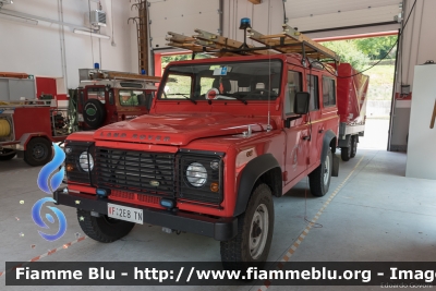 Land Rover Defender 110
Vigili del Fuoco
Distretto delle Giudicarie
Corpo Volontario di Cimego (TN)
VF 2E8 TN
Parole chiave: Land-Rover Defender_110 VF2E8TN