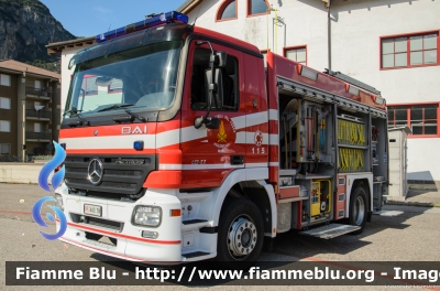 Mercedes-Benz Actros 1841 II serie
Vigili del Fuoco
Distretto della Vallagarina
Corpo Volontario di Mori (TN)
Allestita Bai
VF 4A3 TN
Parole chiave: Mercedes-Benz Actros_1841_IIserie VF4A3TN