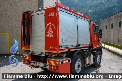 Mercedes-Benz Unimog U218
Vigili del Fuoco
Unione Distrettuale delle Giudicarie
Corpo Volontario di Condino (TN)
Allestimento Divitec
VF 4J1 TN
Parole chiave: Mercedes-Benz Unimog U218 VF4J1TN