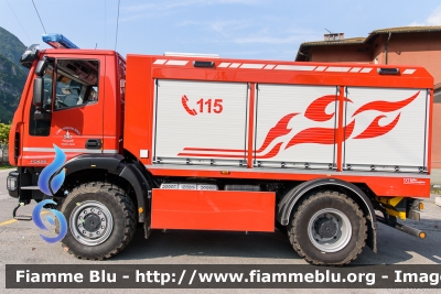 Iveco Eurocargo 4x4 110E25 III serie
Vigili del Fuoco
Distretto delle Giudicarie
Corpo Volontario di Bondone Baitoni (TN)
Allestimento Kofler Fahrzeugbau
VF 4J2 TN
Parole chiave: Iveco Eurocargo_4x4_110E25_IIIserie VF4J2TN