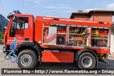 Iveco Eurocargo 4x4 110E25 III serie
Vigili del Fuoco
Distretto delle Giudicarie
Corpo Volontario di Bondone Baitoni (TN)
Allestimento Kofler Fahrzeugbau
VF 4J2 TN
Parole chiave: Iveco Eurocargo_4x4_110E25_IIIserie VF4J2TN